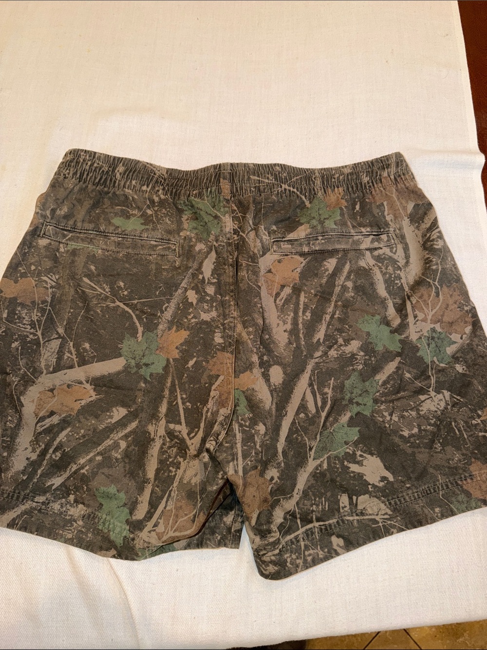 T0308105 Abercrombie & Fitch Olive Green Camo Drawstring Shorts SZ L - Picture 7 of 8